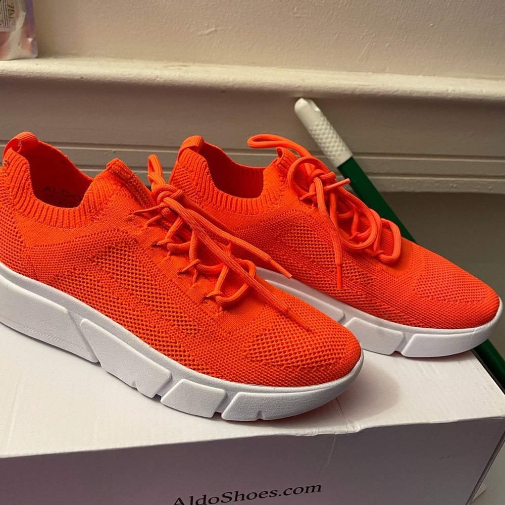 Sneaker